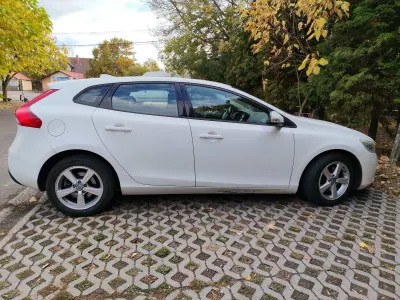 Volvo V40 (2016) bérautó — Nyíregyháza — 3. kép