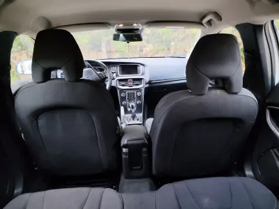 Volvo V40 (2016) bérautó — Nyíregyháza — 9. kép