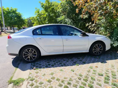 Renault Laguna 3 (2012) bérautó — Nyíregyháza — 3. kép