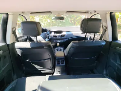 Renault Laguna 3 (2012) bérautó — Nyíregyháza — 9. kép