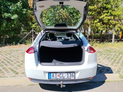 Renault Laguna 3 (2012) bérautó — Nyíregyháza — 7. kép