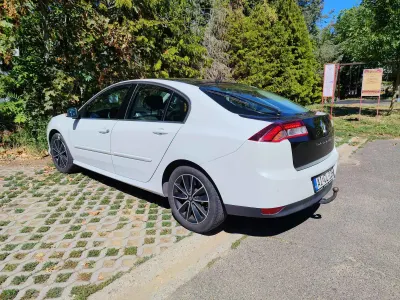 Renault Laguna 3 (2012) bérautó — Nyíregyháza — 8. kép