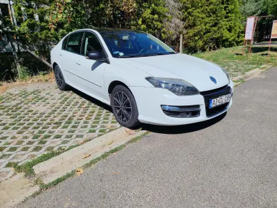 Renault Laguna 3 (2012) bérautó — Nyíregyháza — 2. kép