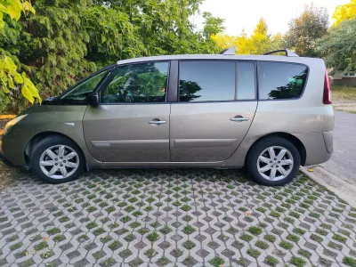 Renault GrandEspace IV (2015) bérautó — Nyíregyháza — 2. kép