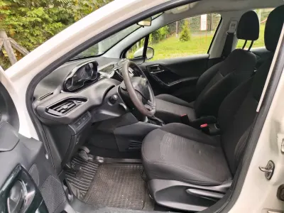 Peugeot 208 (2018) bérautó — Nyíregyháza — 9. kép