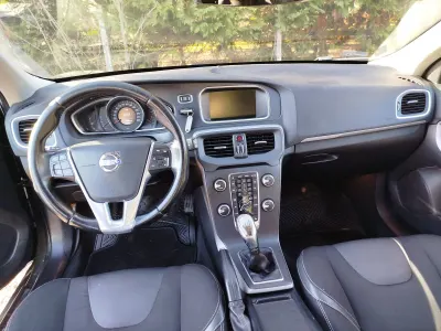 Volvo V40 (2013) bérautó — Nyíregyháza — 4. kép