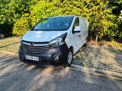 Opel Vivaro (2016) bérautó — Nyíregyháza — 3. kép